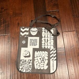 Lululemon Large Graphic Shopping Bag Tote New